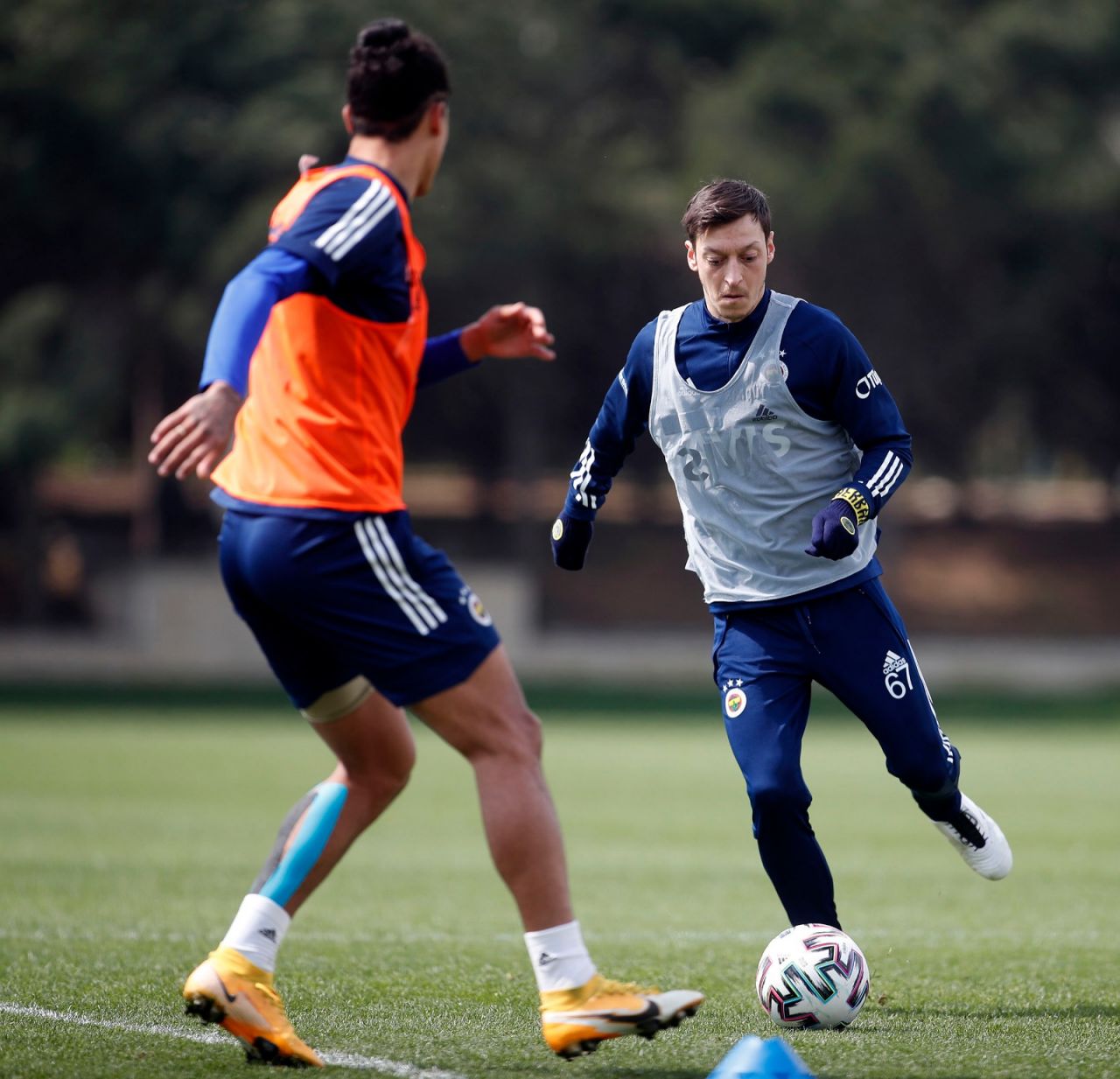 Mesut Özil takımla çalışmalara başladı 3