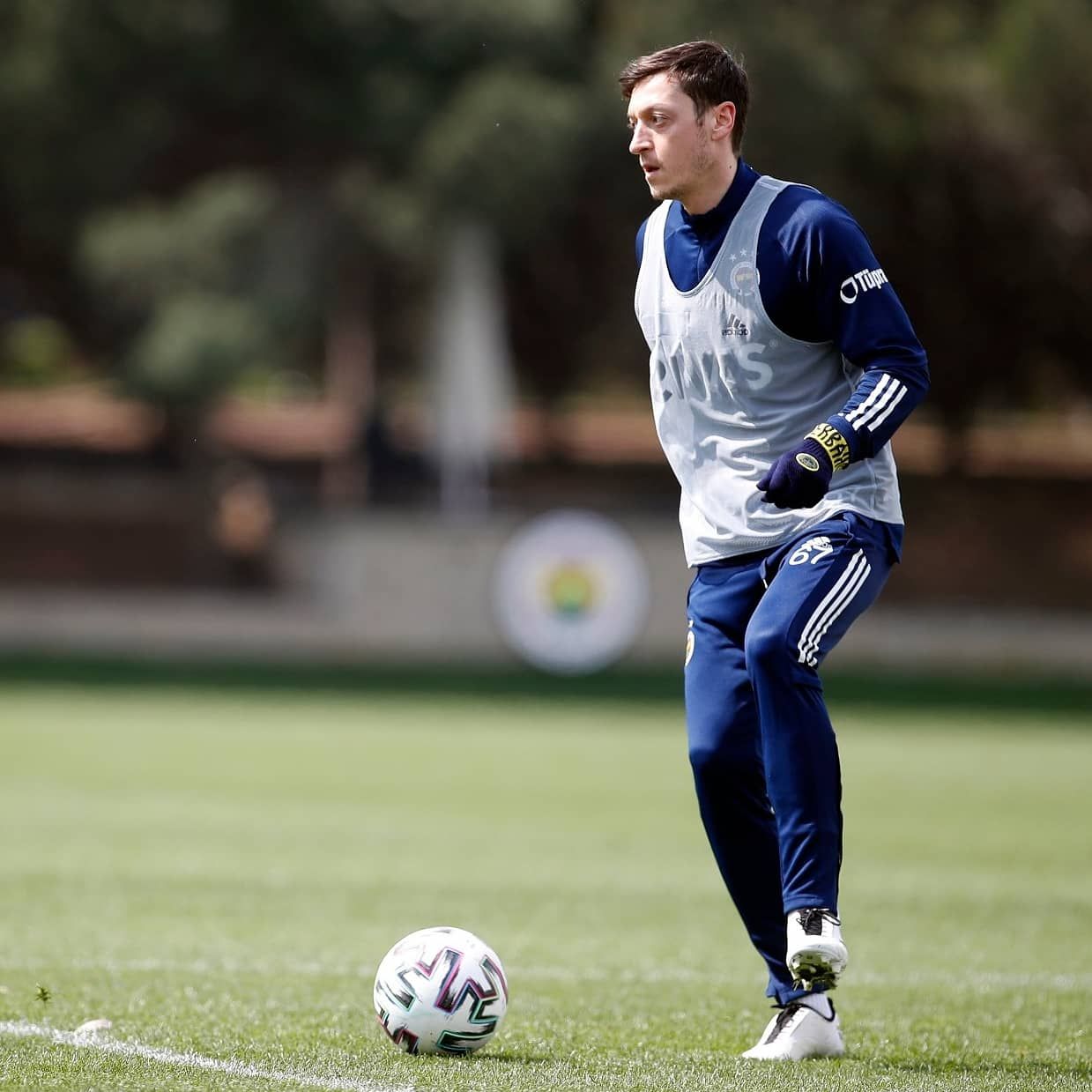 Mesut Özil takımla çalışmalara başladı 4
