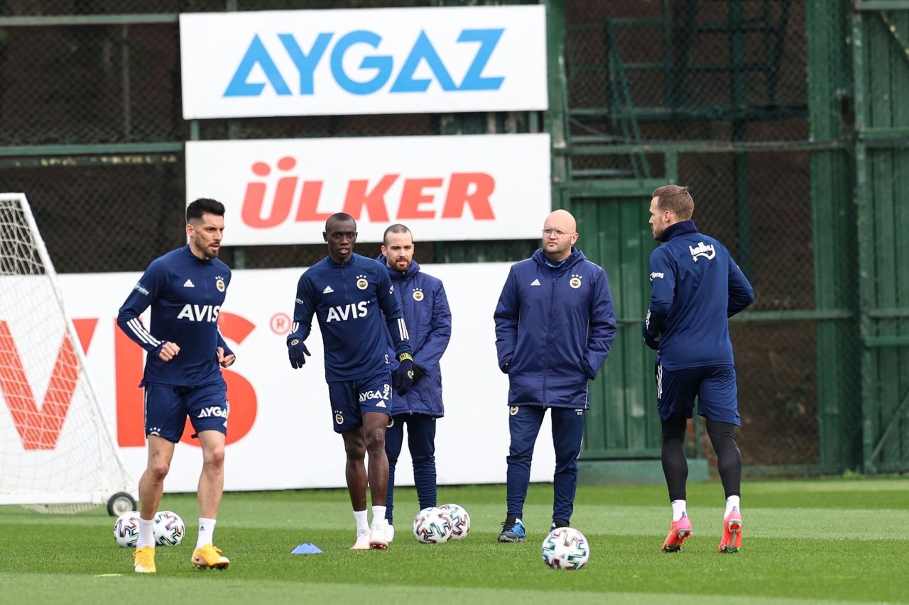 Jose Sosa: Emre Belözoğlu'nun gelişiyle bir şey değişmedi! 5