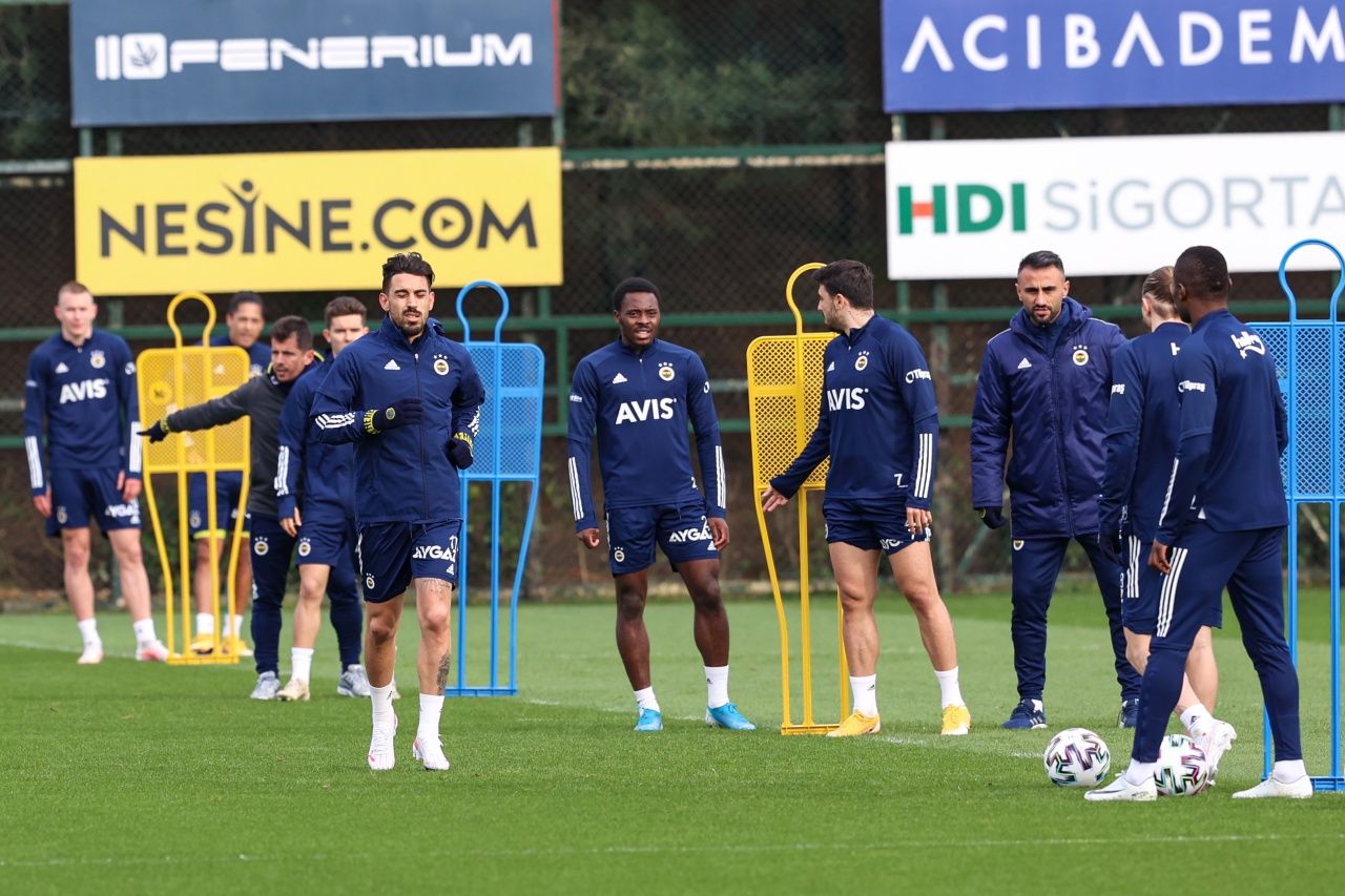 Jose Sosa: Emre Belözoğlu'nun gelişiyle bir şey değişmedi! 11