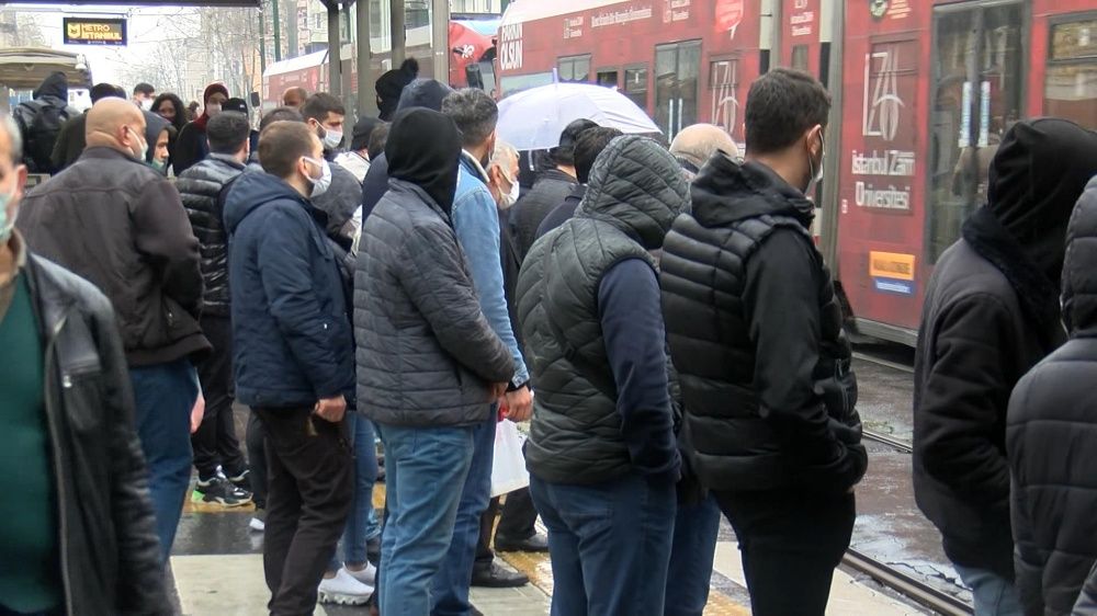 Kısıtlama öncesi toplu taşıma hınca hınç 9