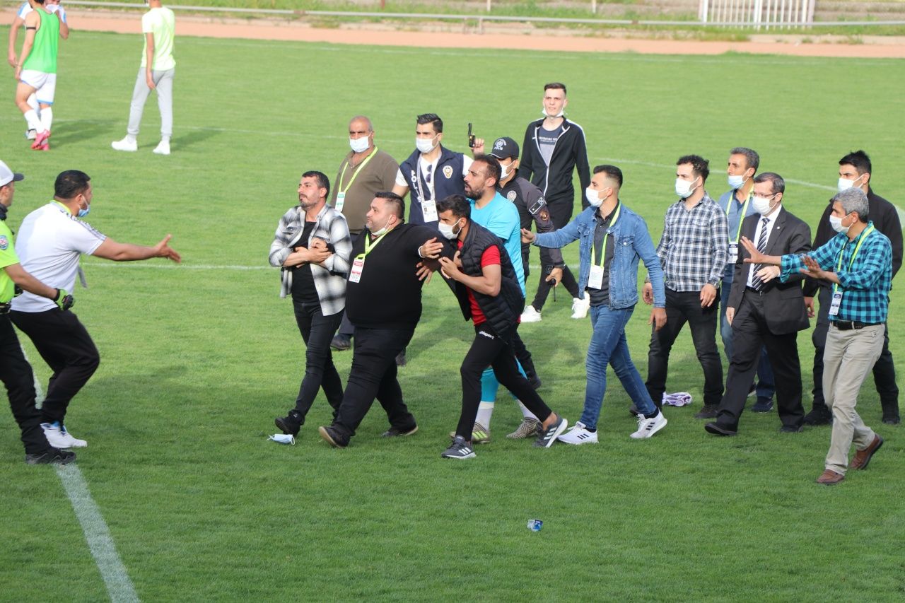 Siirt İl Özel İdare Spor-Dila Gıda Adıyaman 1954 Spor maçı karakolda bitti! 5