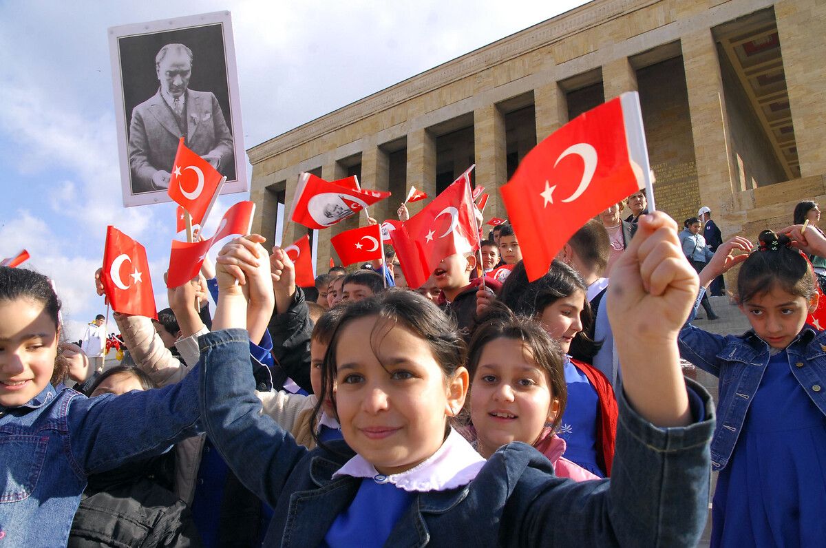 Geçmişten günümüze 23 Nisan Ulusal Egemenlik ve Çocuk Bayramı Kutlamaları 15