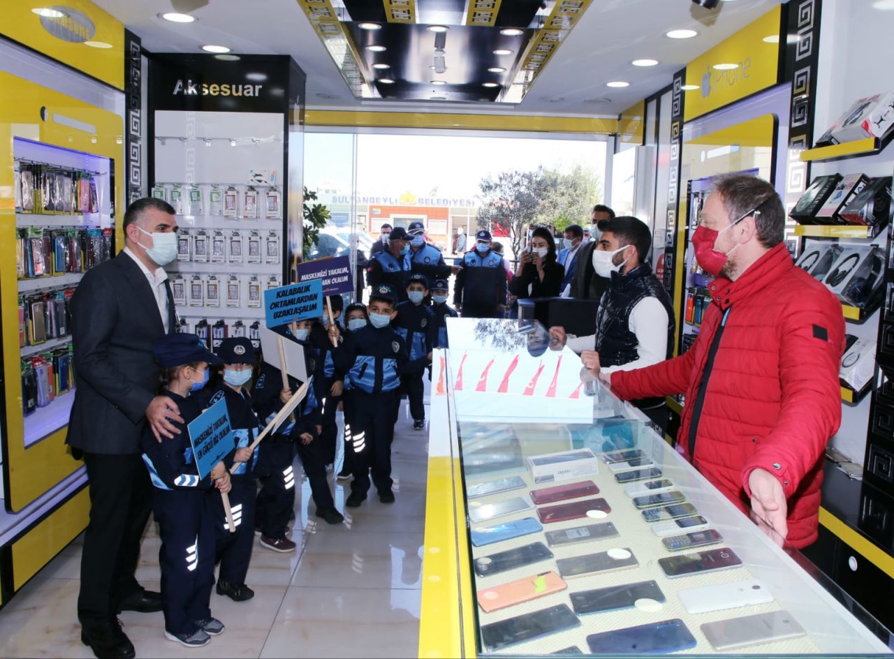 Minik zabıtalar iş başında 2