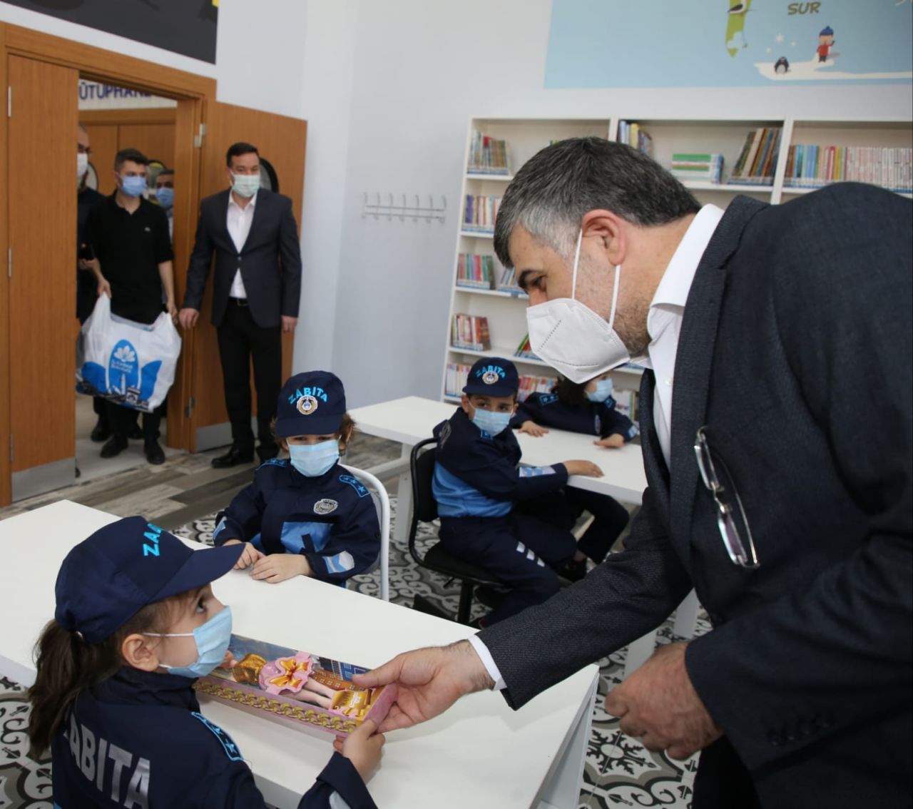 Minik zabıtalar iş başında 3