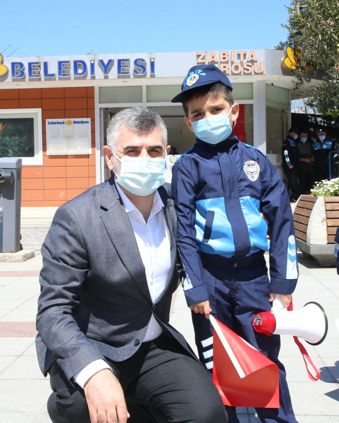 Minik zabıtalar iş başında 16
