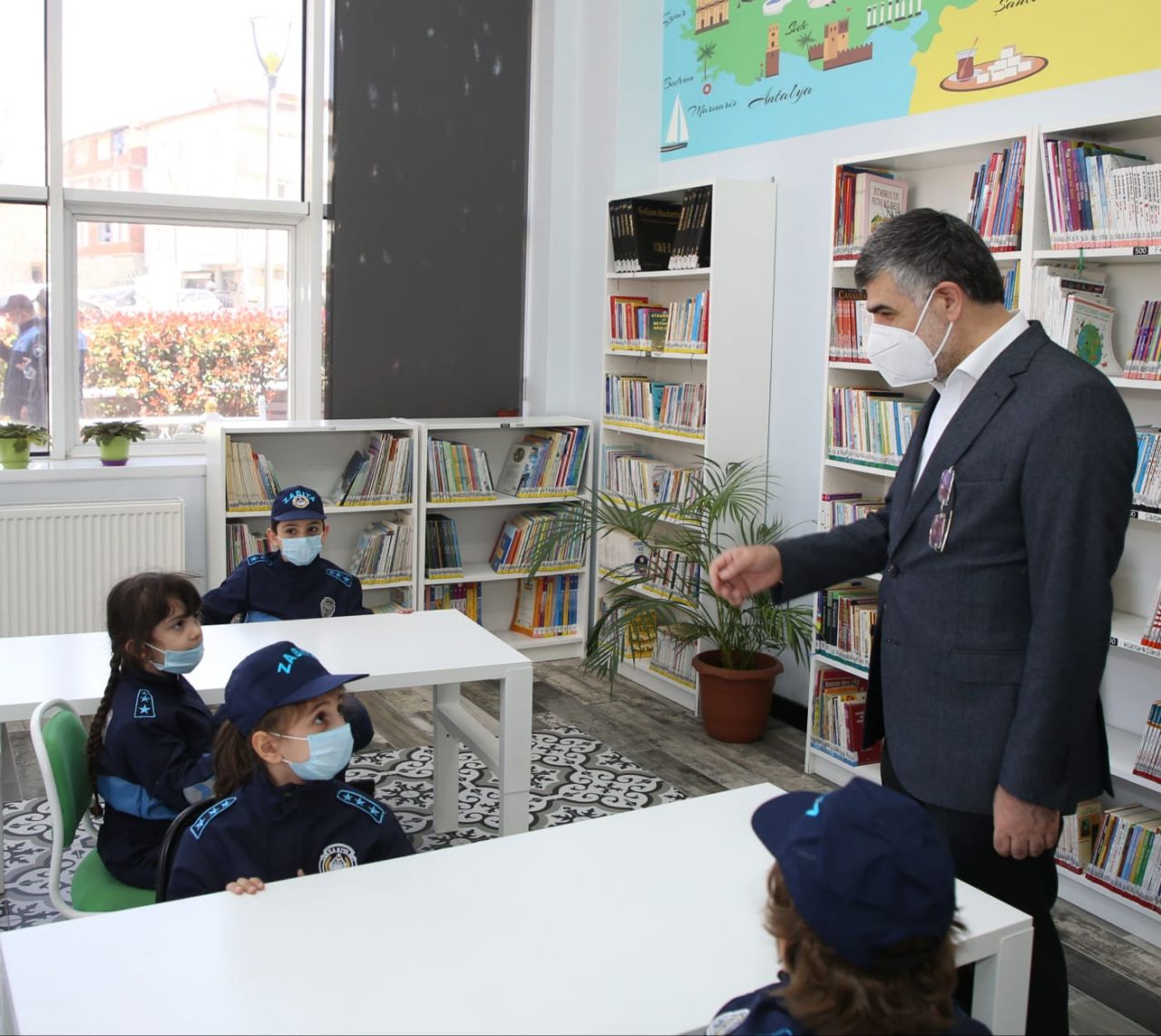 Minik zabıtalar iş başında 17