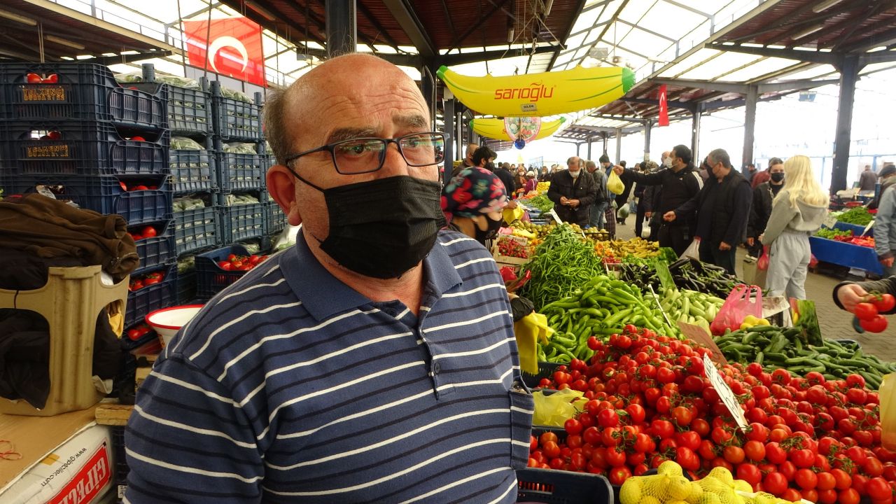 Kapanma öncesi pazara koştular, sosyal mesafeyi unuttular 8