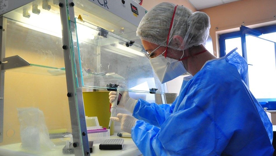 Koronavirüs aşısının yeni yan etkisi ortaya çıktı! Yüzlerce kişi hastaneye başvurdu... 8