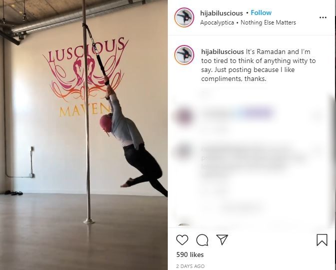 Başörtülü kadının direk dansı yaptığı anlar sosyal medyada viral oldu! 10