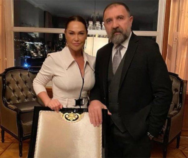 Hülya Avşar'ın tokadıyla hastanelik olan Postoğlu'ndan itiraf: Gerçekçi olması için... 6