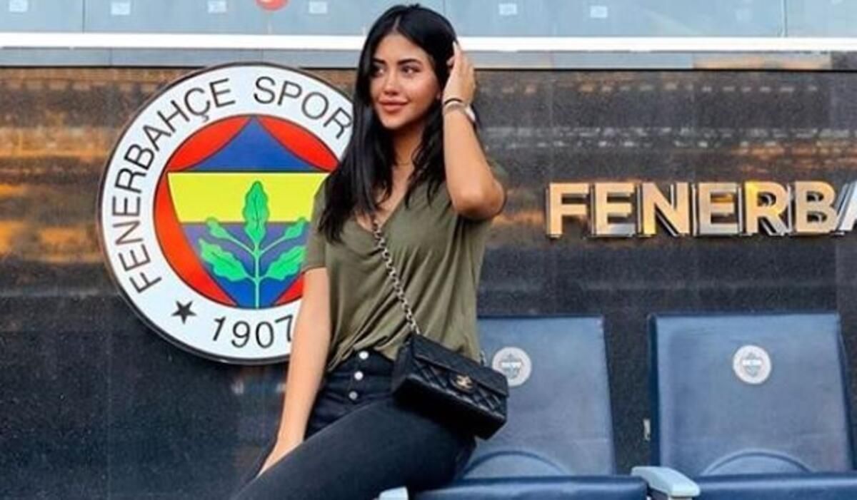 Ozan & Rojin Tufan çiftinden Hataylı öğrencilere kütüphane desteği 9