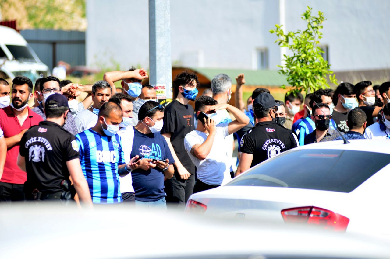 Adana ve Giresun'daki maçlarda skandal görüntüler! 11