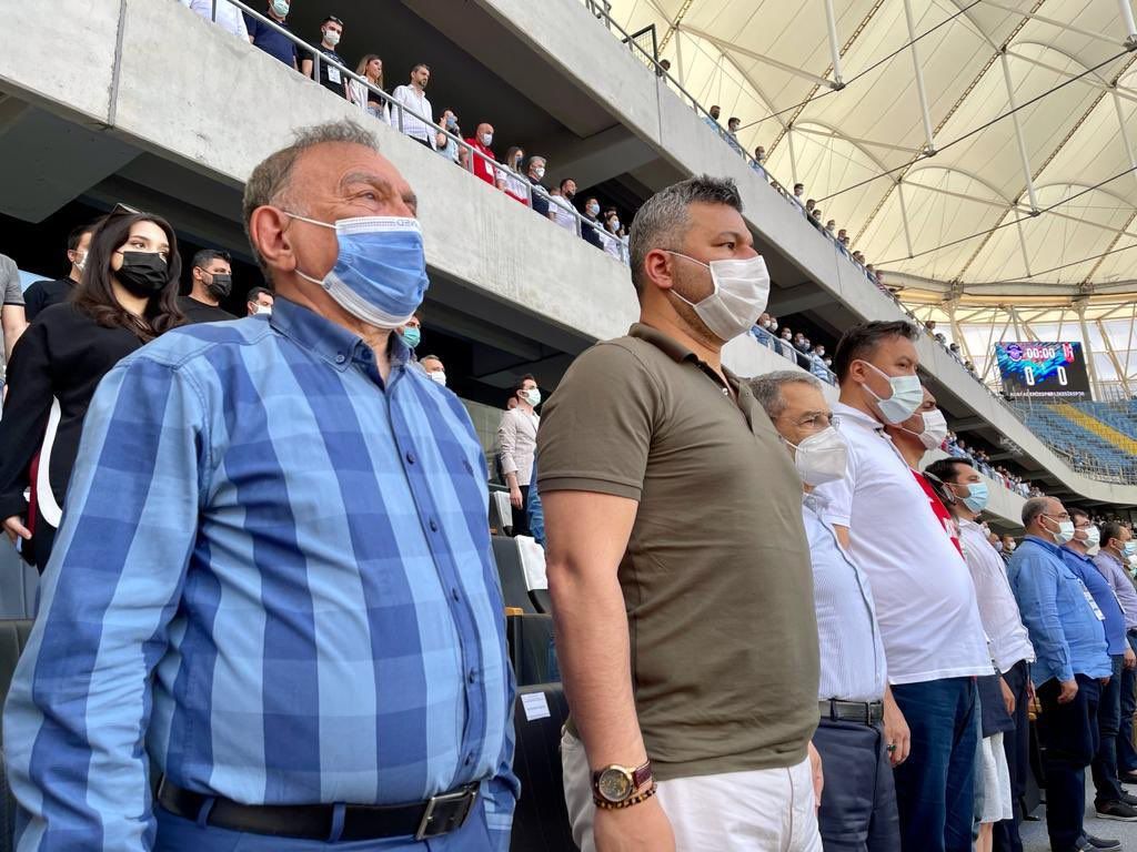 Adana ve Giresun'daki maçlarda skandal görüntüler! 4