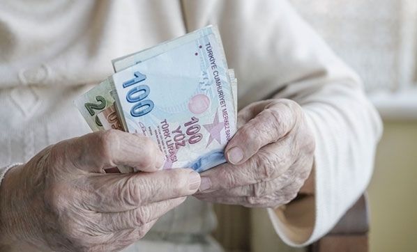 Milyonlarca emeklinin beklediği gün yaklaştı! 2 bin 200 TL yatacak... 2
