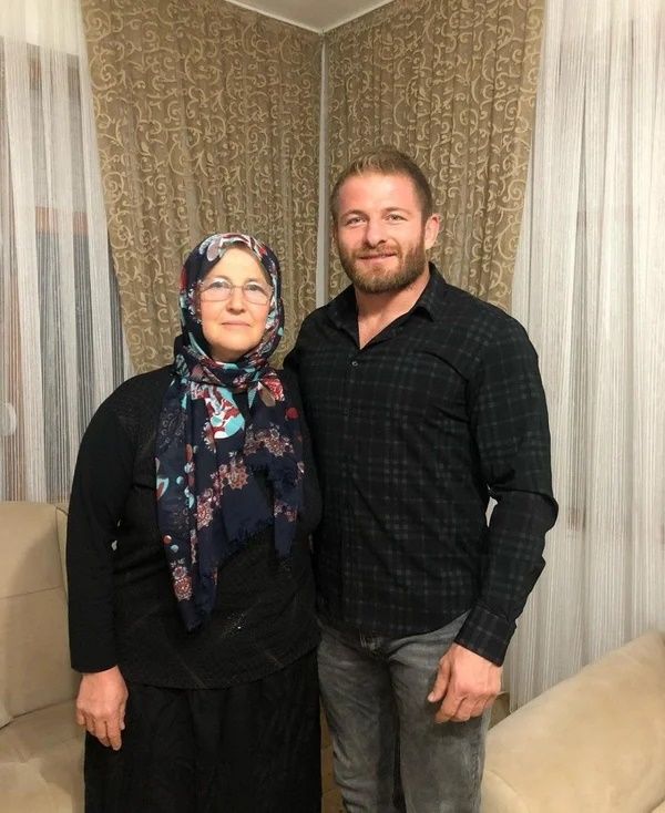 İsmail Balaban'ın nişanlısından inanılmaz hamle Gamze Atakan öyle bir şey yaptı ki 3
