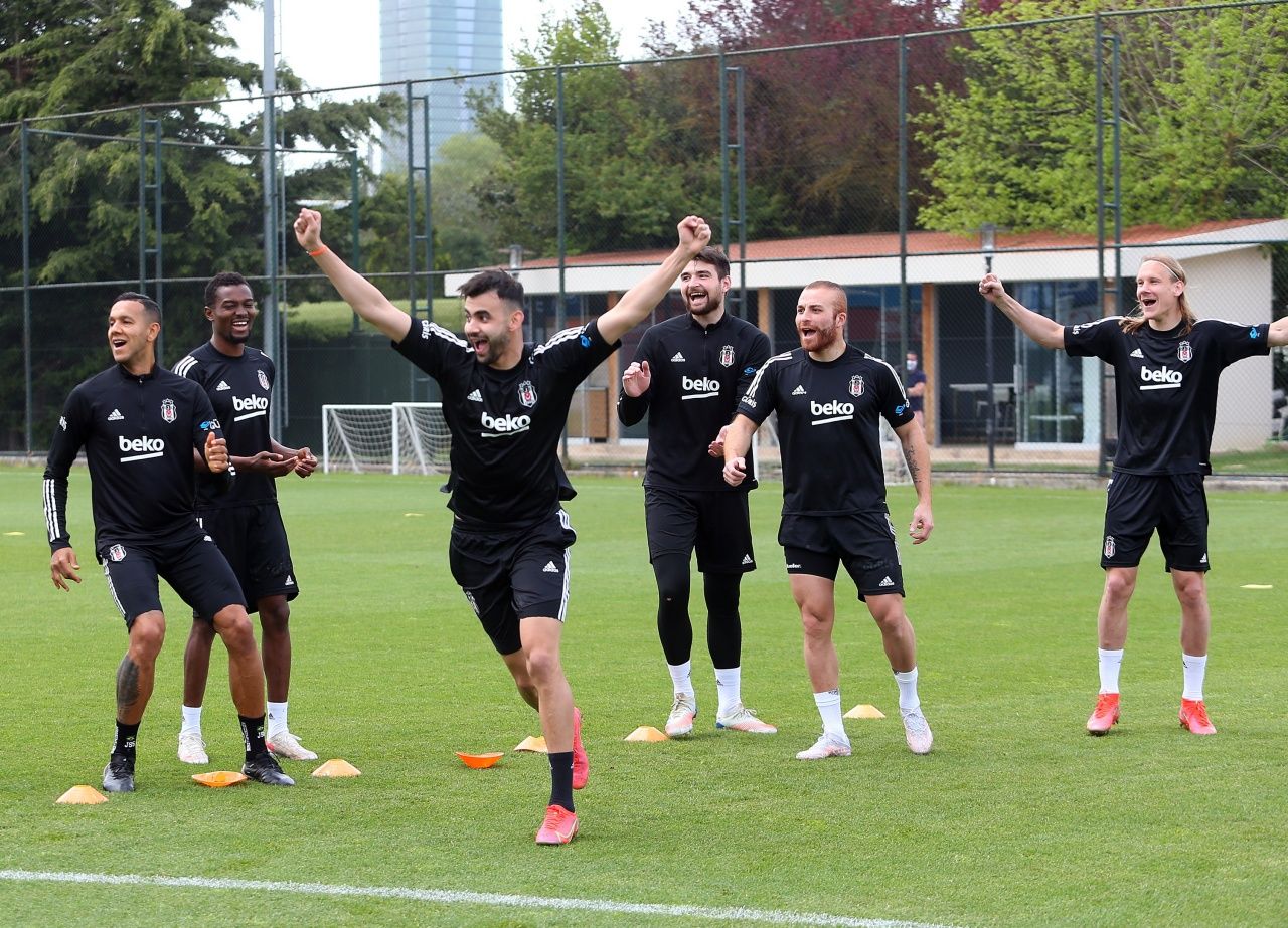 Beşiktaş'ta derbi öncesi Aboubakar ve N'Koudou belirsizliği 1