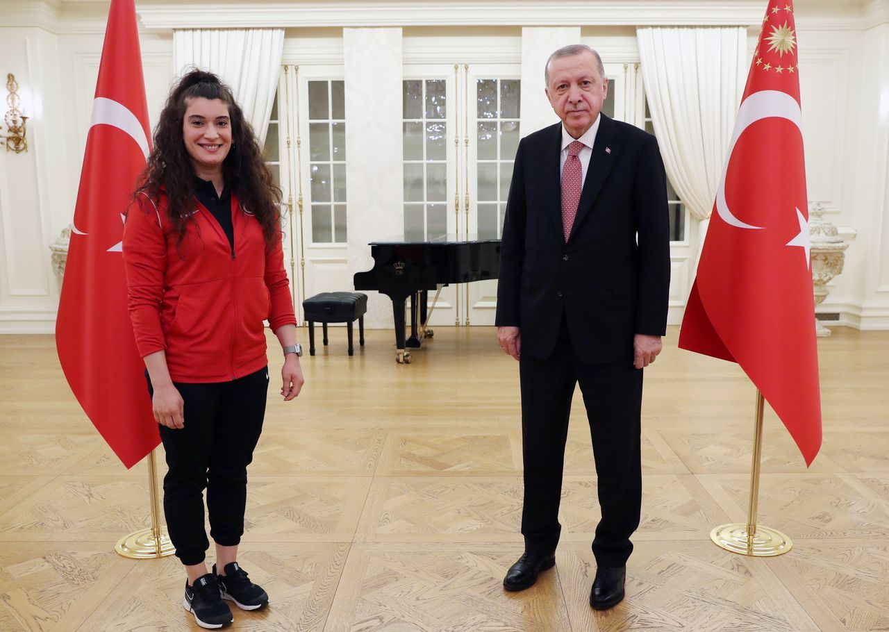 Cumhurbaşkanı Erdoğan, şampiyonlarla iftarda 3