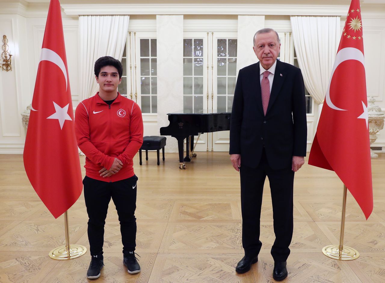 Cumhurbaşkanı Erdoğan, şampiyonlarla iftarda 7