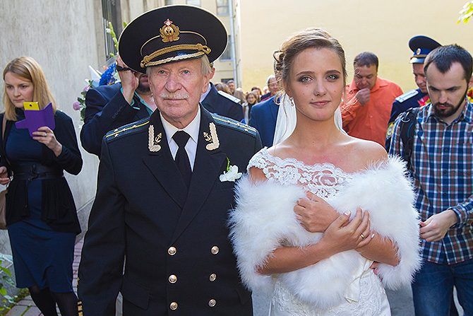 90 yaşındaki Rus oyuncu, kendisinden 48 yaş küçük sevgilisiyle evlenecek! 2