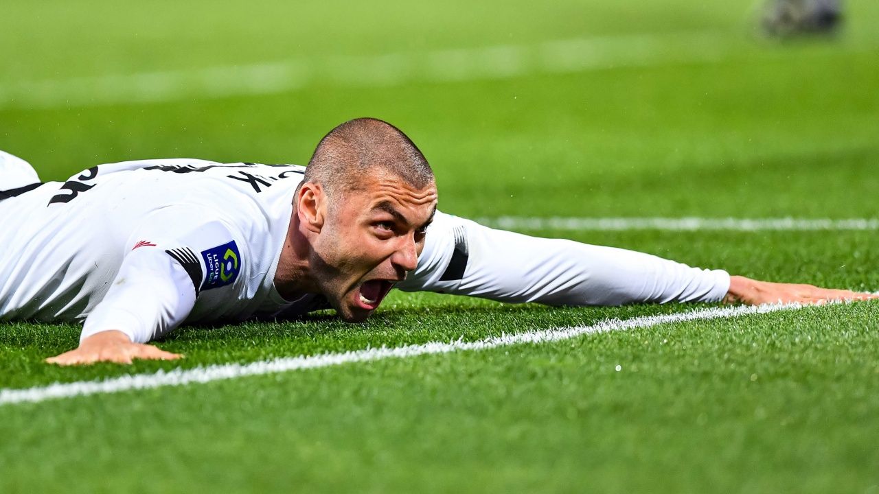 Biz 3 kişiydik; Zeki Çelik, Yusuf Yazıcı ve ben... Kral Burak Yılmaz 11