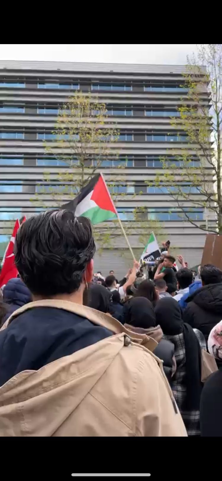 Amsterdam’da Türk bayraklı ve Erdoğan’lı İsrail protestosu! 5