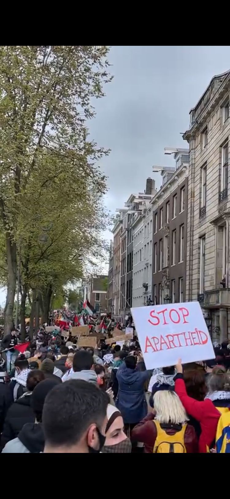 Amsterdam’da Türk bayraklı ve Erdoğan’lı İsrail protestosu! 11
