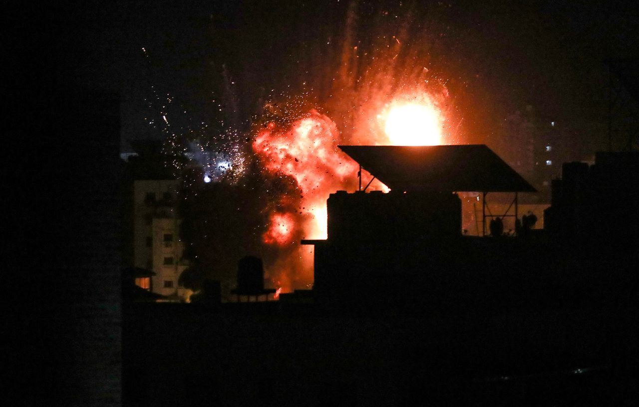İsrail, siviller uyurken bombaladı 1