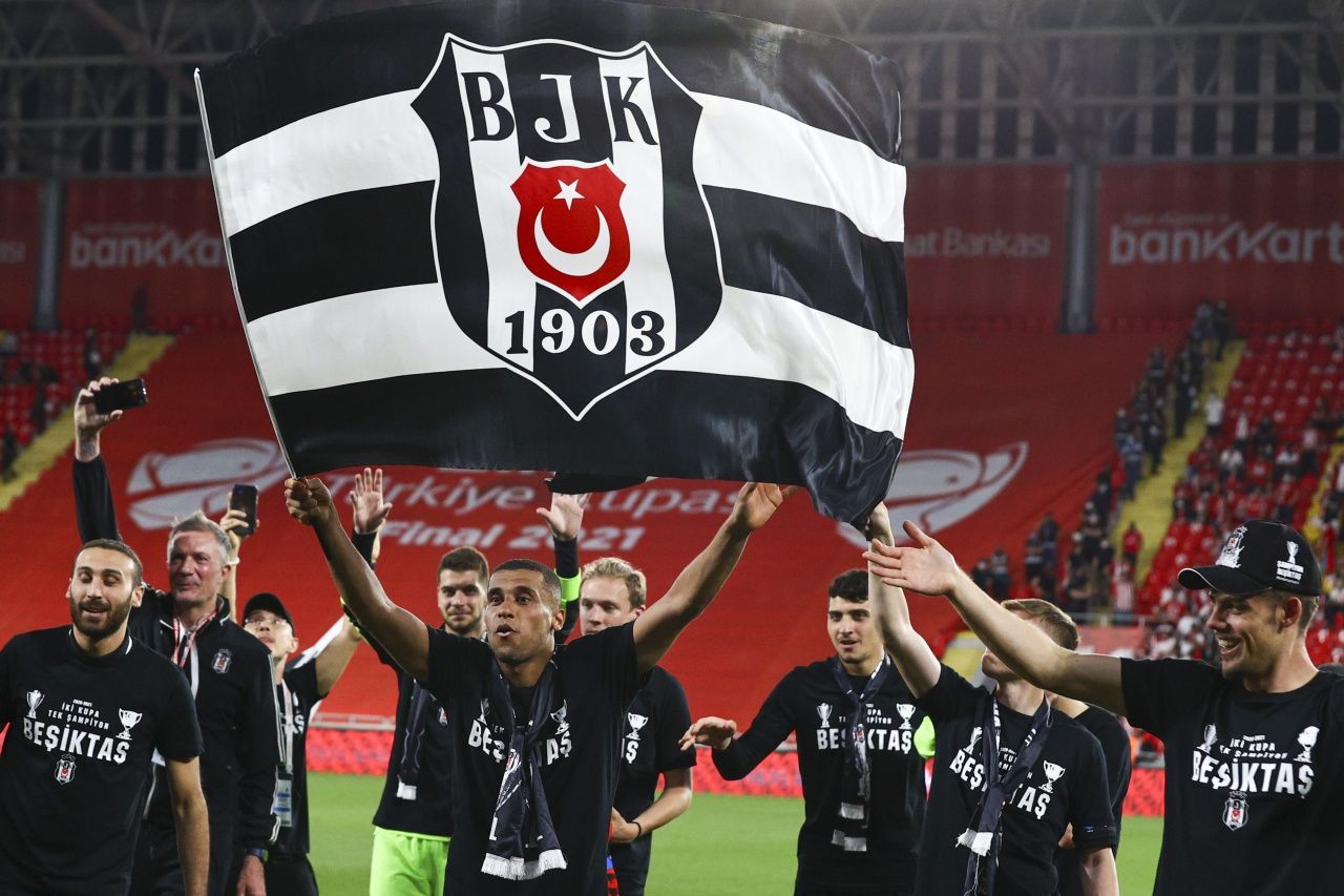 Rachid Ghezzal Kupa finalinde de asist yaptı! 5