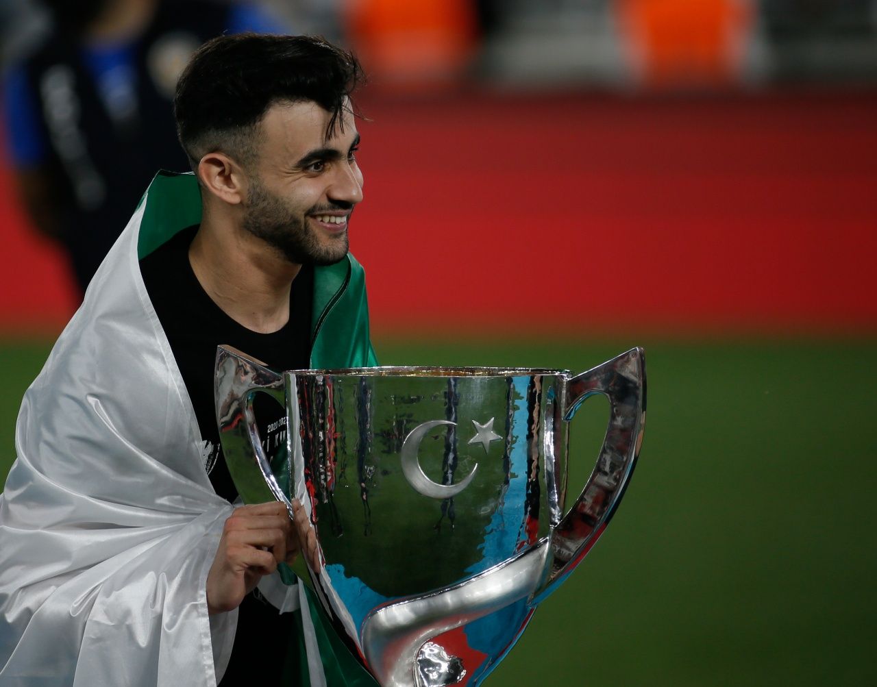 Rachid Ghezzal Kupa finalinde de asist yaptı! 19