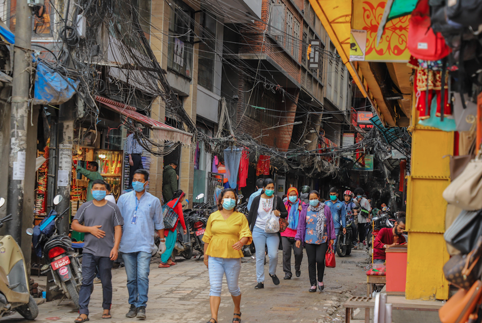 Hindistan'dan sonra Nepal de koronavirüs felaketiyle karşı karşıya 16