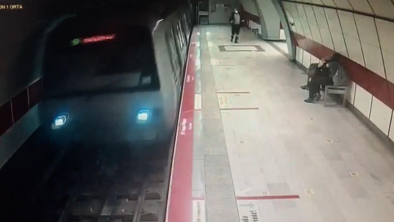 Taksim Metrosunda korkunç anlar 5