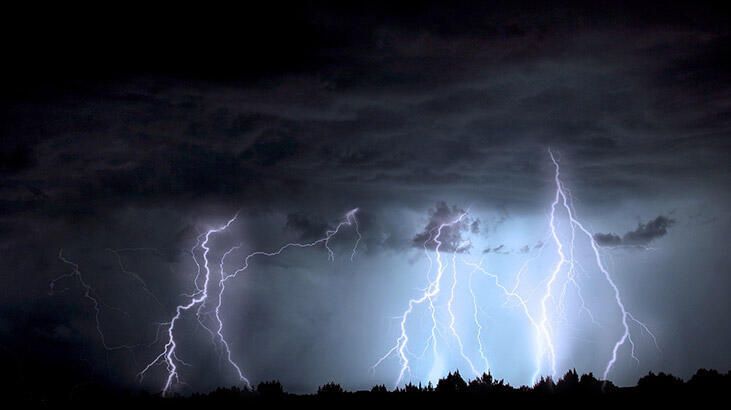 Meteoroloji'den turuncu uyarı: Kuvvetli sağanak bir anda bastıracak! 1