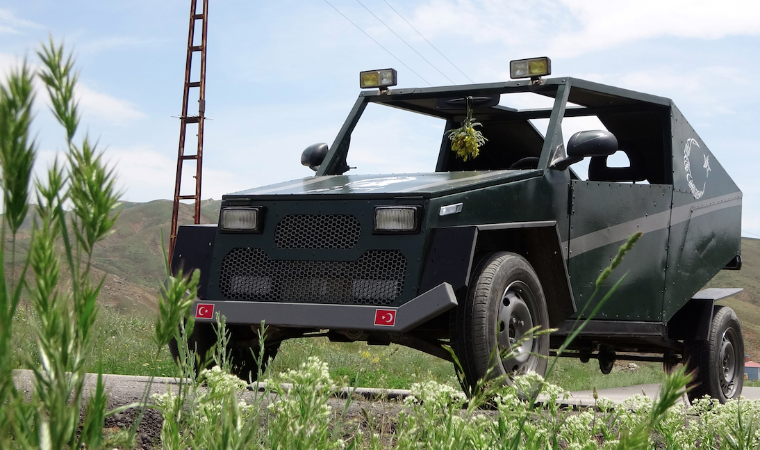 Yüksekovalı çobandan 'Hummer' araba 22