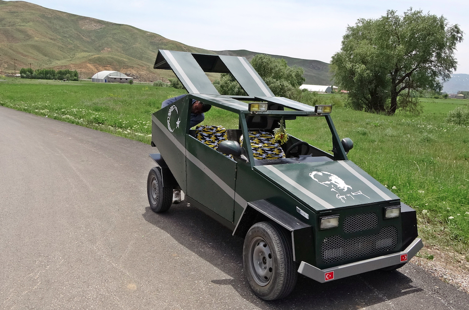 Yüksekovalı çobandan 'Hummer' araba 20