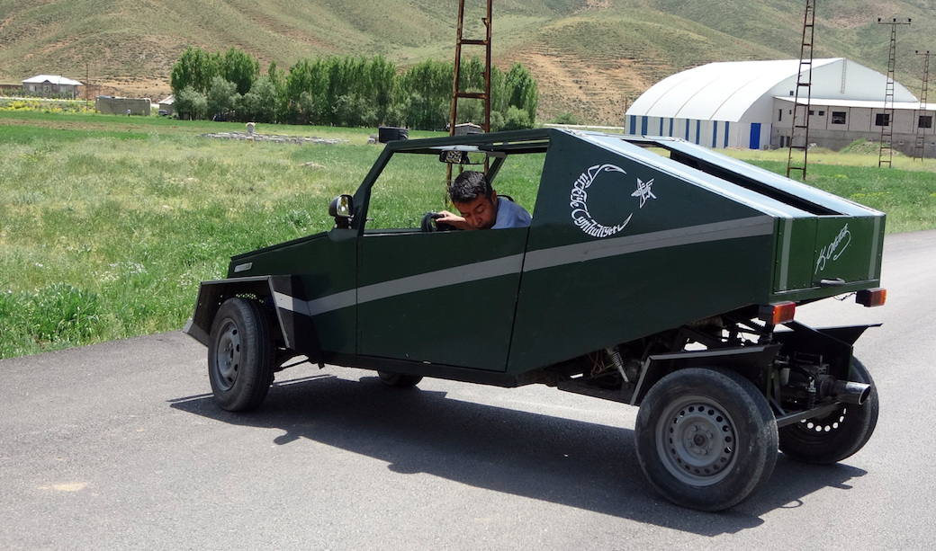 Yüksekovalı çobandan 'Hummer' araba 17