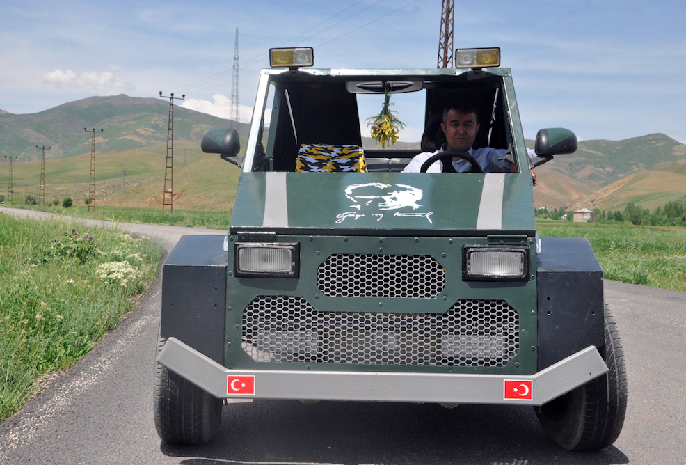 Yüksekovalı çobandan 'Hummer' araba 5