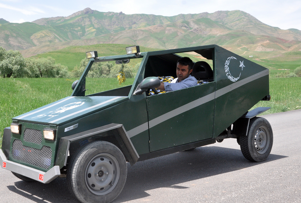 Yüksekovalı çobandan 'Hummer' araba 9