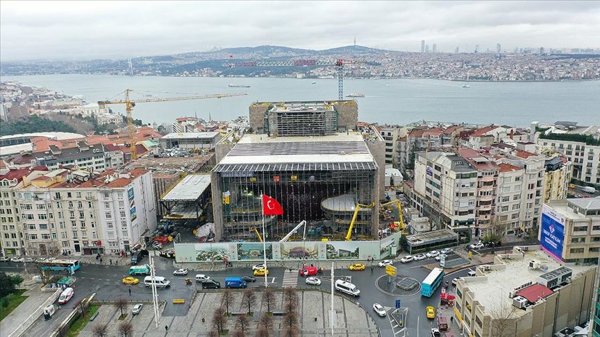 Terör örgütlerinin Gezi olaylarında mesken tuttuğu AKM binasının son hali büyülüyor! 11