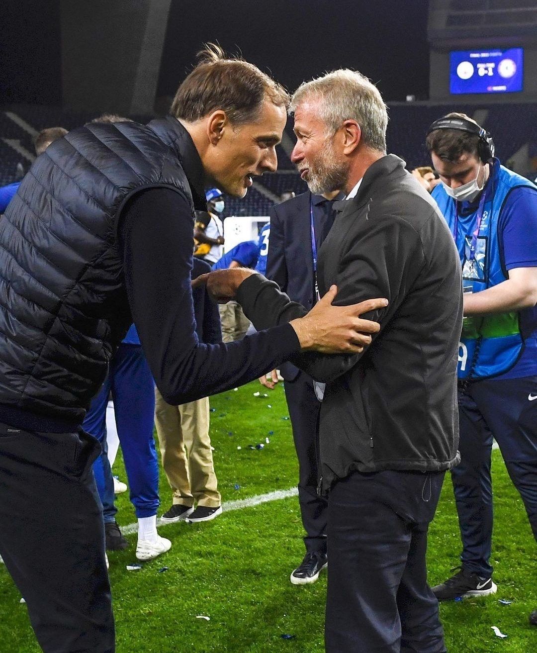 Abramovich sermayesi geldikten sonra Chelsea'den daha çok kupa kazanan İngiliz takımı olmadı 2