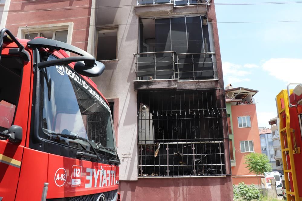 Evini yakıp apartman kapısını kilitleyen kadın "Kızım yaptı" diyerek kaçtı! 4