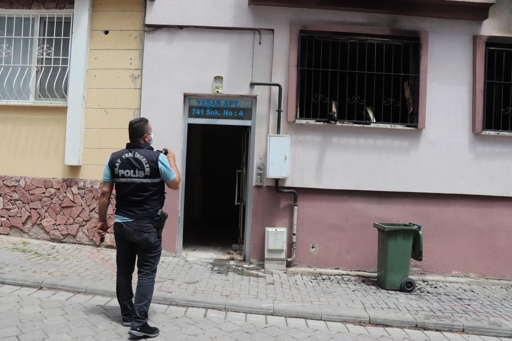 Evini yakıp apartman kapısını kilitleyen kadın "Kızım yaptı" diyerek kaçtı! 11