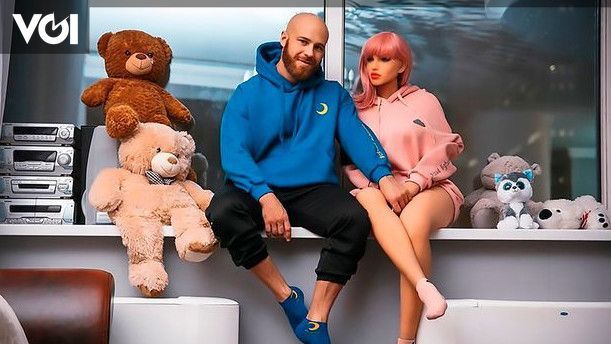 İki şişme bebekle evlenen sporcudan inanılmaz itiraf! Gerçek bir kadınla... 8