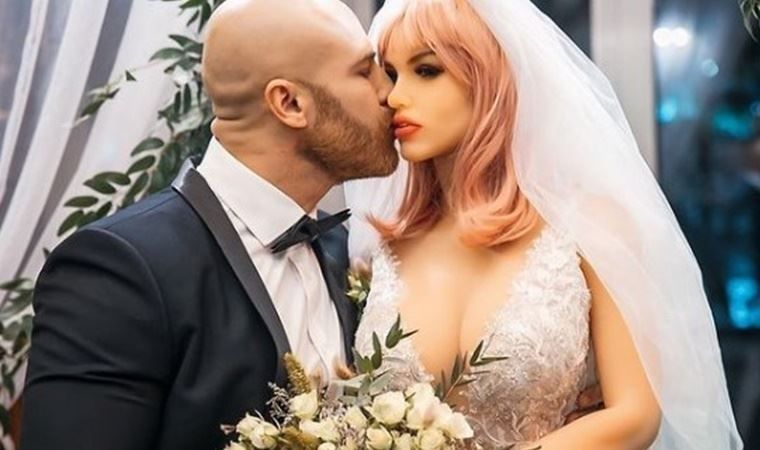 İki şişme bebekle evlenen sporcudan inanılmaz itiraf! Gerçek bir kadınla... 2