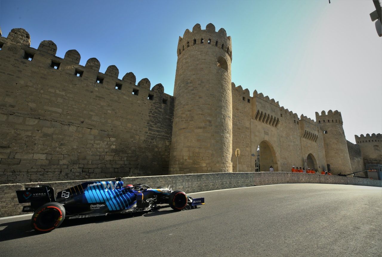 Formula 1 Azerbaycan Grand Grix'inde zafer Red Bull'dan Sergio Perez'in oldu 7