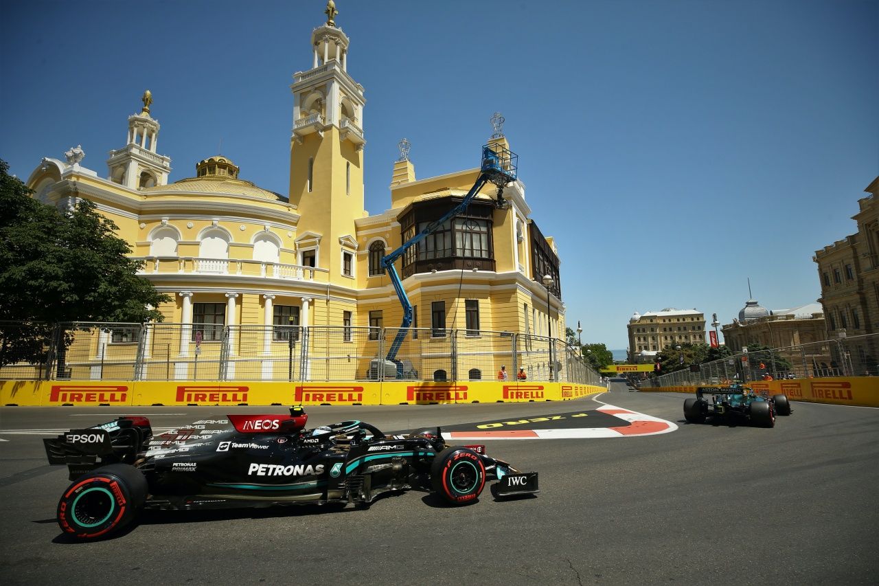 Formula 1 Azerbaycan Grand Grix'inde zafer Red Bull'dan Sergio Perez'in oldu 12