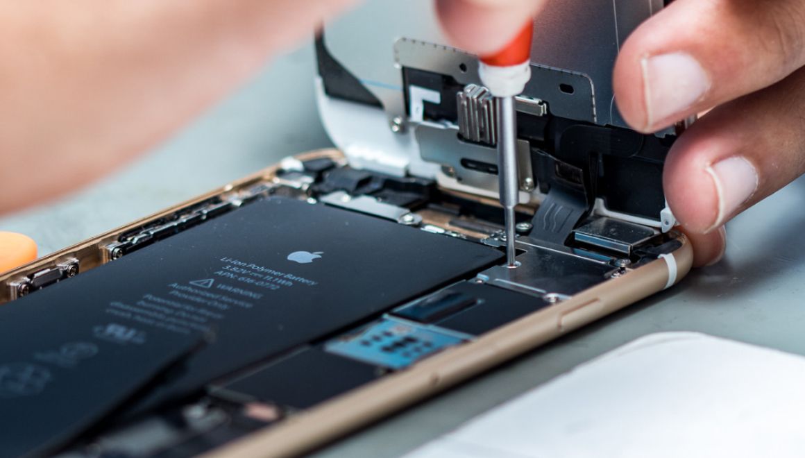 Apple'da skandal: Genç kadının müstehcen fotoğrafları internete sızdı! 9