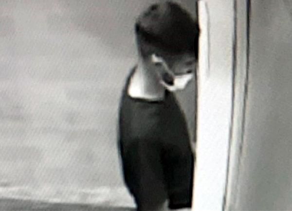 ATM'deki açığı keşfeden 4 inşaat işçisi 625 bin 440 TL'lik vurgun yaptı! 3