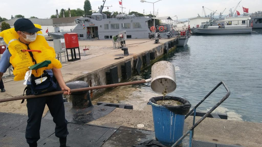 Türkiye'nin en büyük deniz seferberliği başladı! Denizlerdeki müsilaj temizleniyor 5