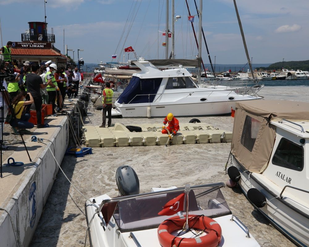 Türkiye'nin en büyük deniz seferberliği başladı! Denizlerdeki müsilaj temizleniyor 57